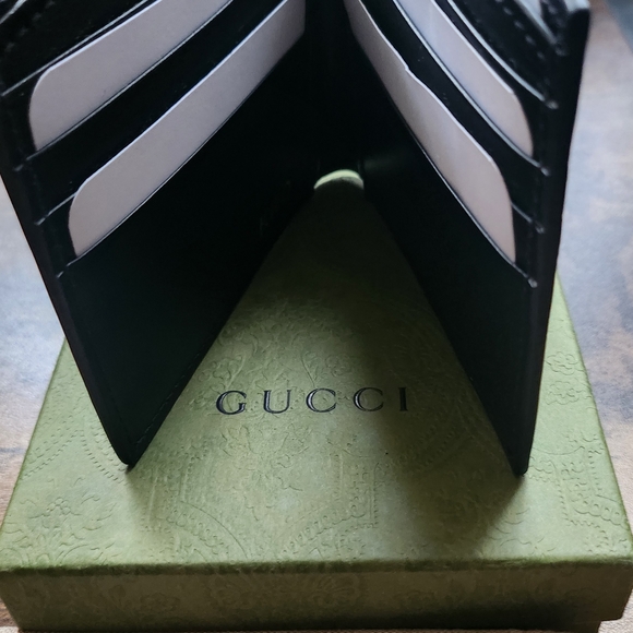 Gucci Black Card Holder with Red Stripe - Picture 2 of 10